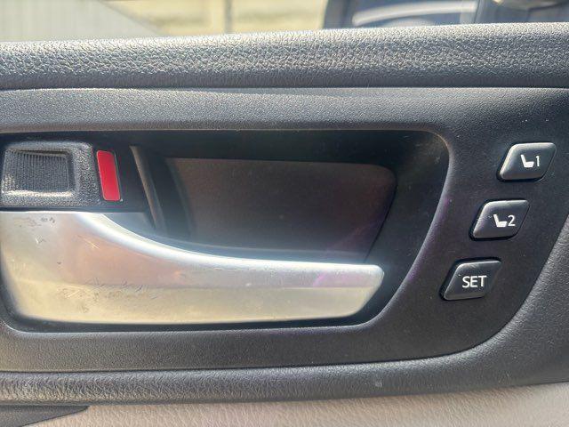 used 2016 Toyota Highlander Hybrid car, priced at $23,995