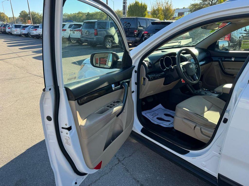 used 2013 Kia Sorento car, priced at $5,980
