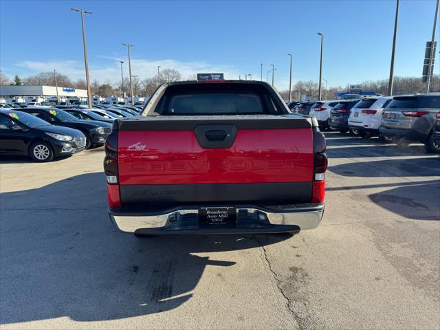 used 2004 Chevrolet Avalanche car, priced at $5,980