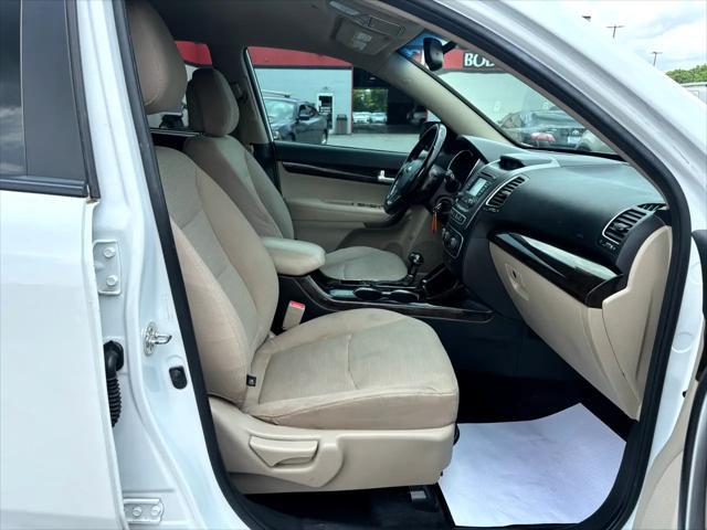 used 2014 Kia Sorento car, priced at $7,980