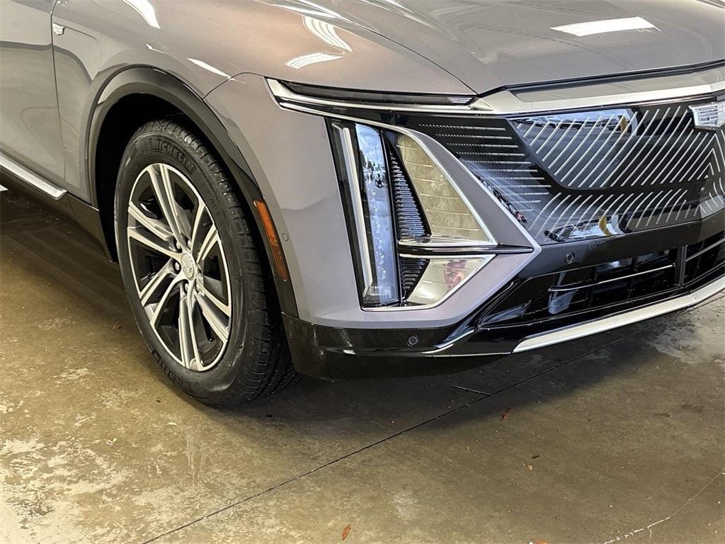 new 2025 Cadillac LYRIQ car, priced at $59,730