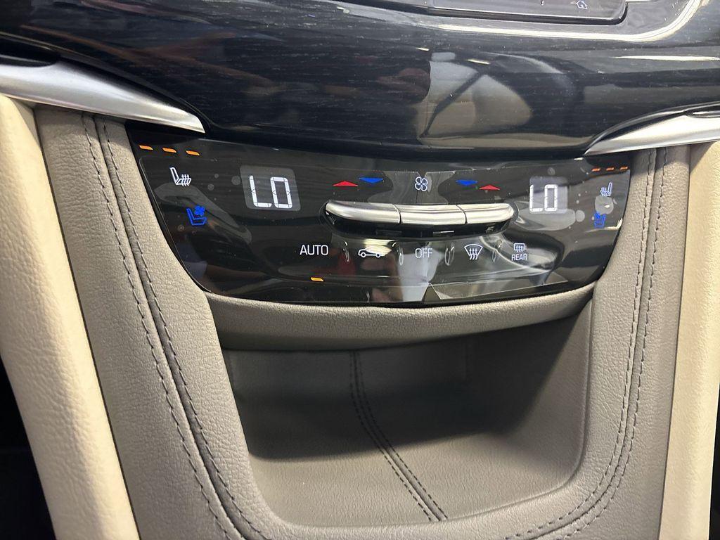 new 2025 Cadillac XT6 car, priced at $59,865