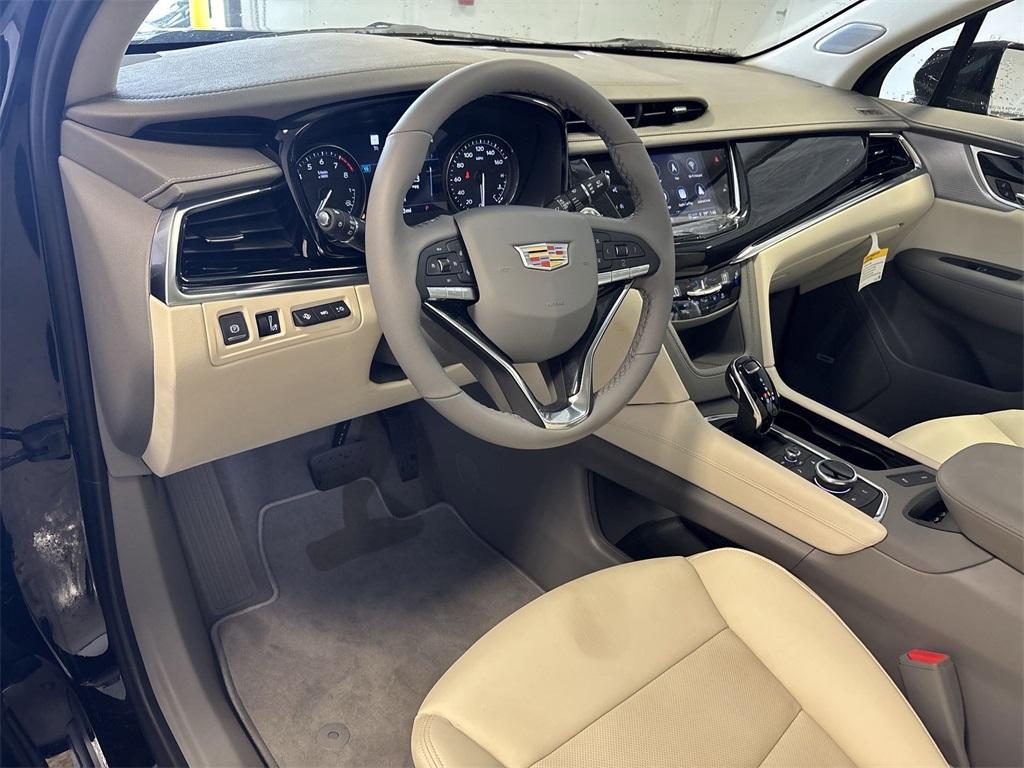 new 2025 Cadillac XT6 car, priced at $59,865
