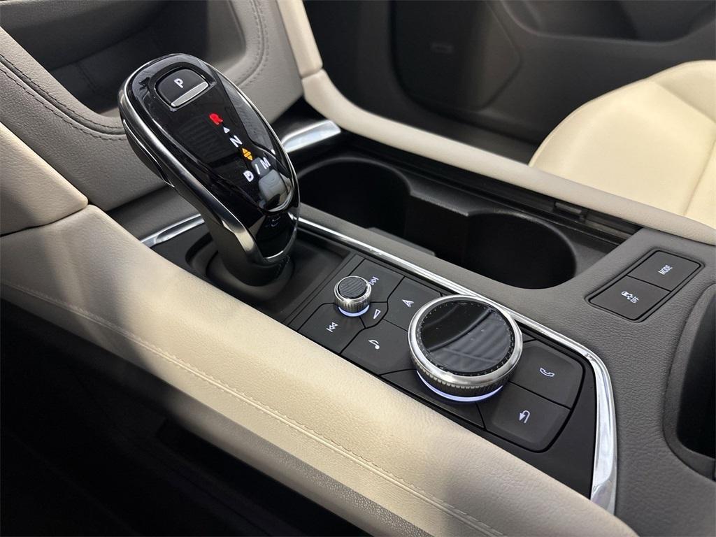 new 2025 Cadillac XT6 car, priced at $59,865