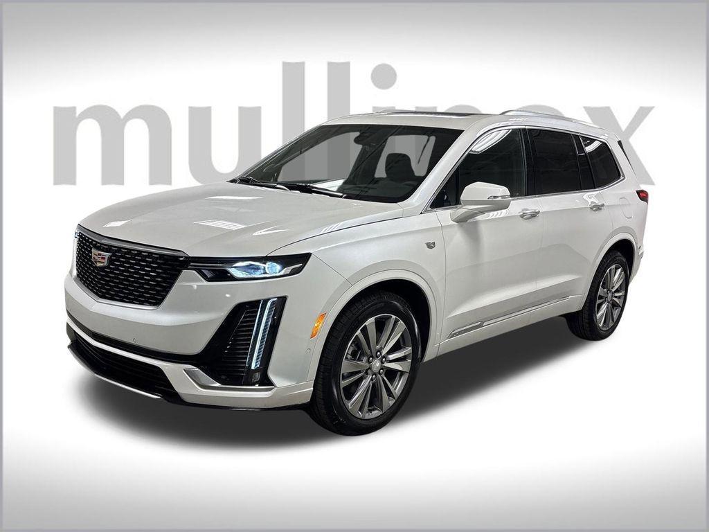 new 2025 Cadillac XT6 car, priced at $59,280