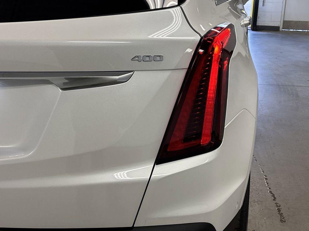 new 2025 Cadillac XT5 car, priced at $58,825