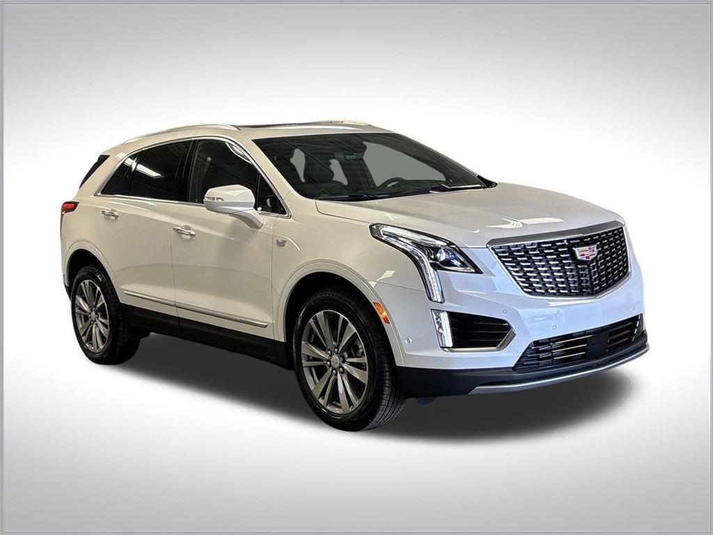 new 2025 Cadillac XT5 car, priced at $58,825