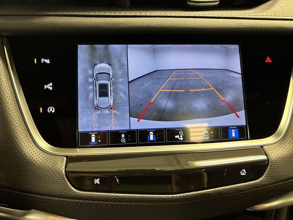 new 2025 Cadillac XT5 car, priced at $58,555
