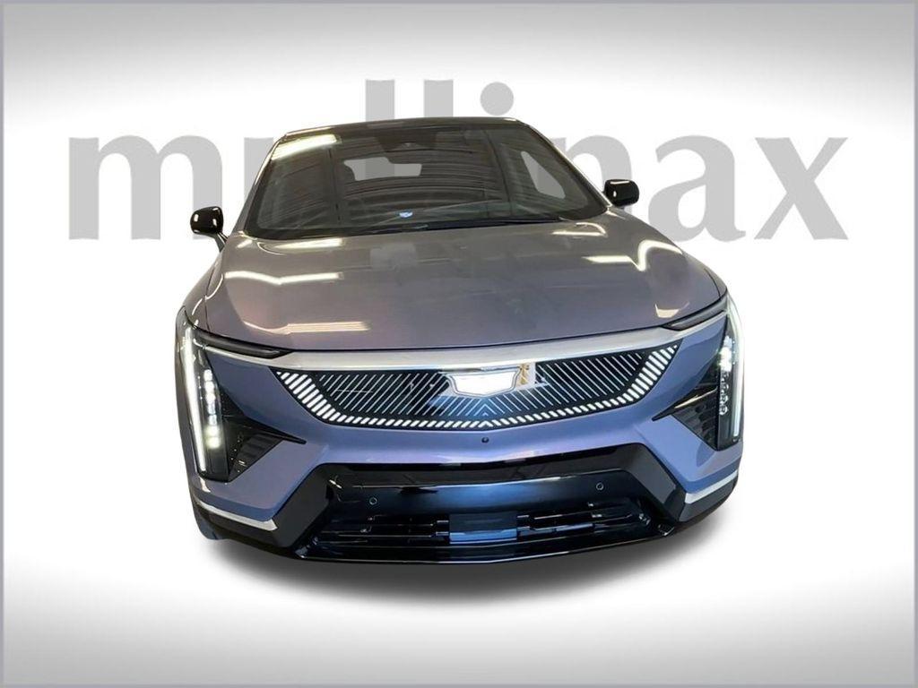 new 2025 Cadillac OPTIQ car, priced at $50,860