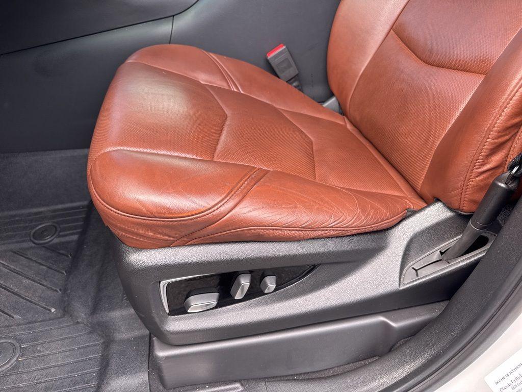 used 2019 Cadillac Escalade ESV car, priced at $31,750