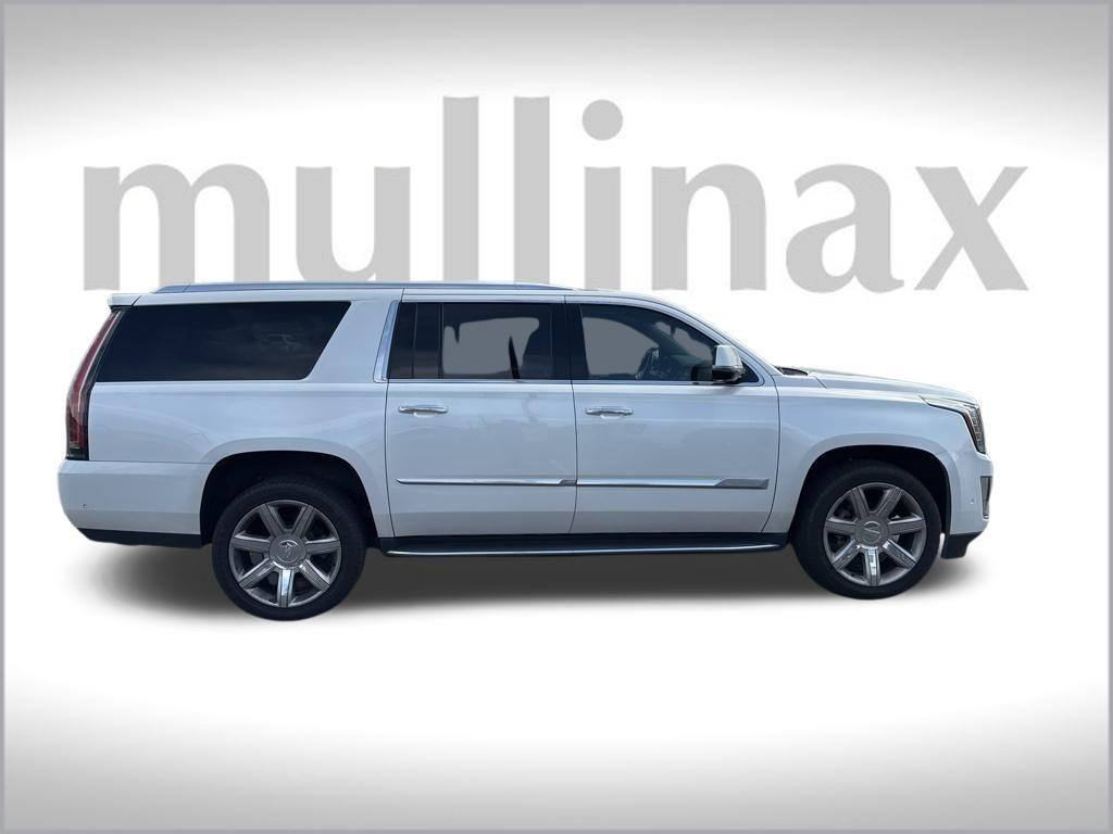 used 2019 Cadillac Escalade ESV car, priced at $31,750