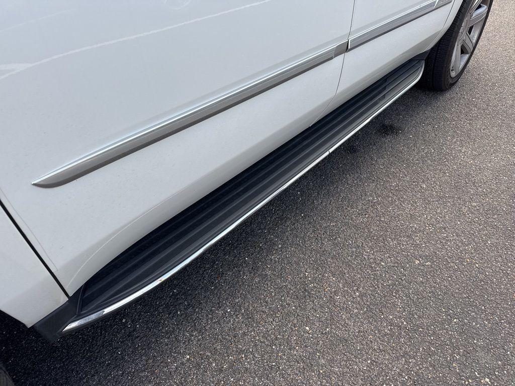 used 2019 Cadillac Escalade ESV car, priced at $31,750