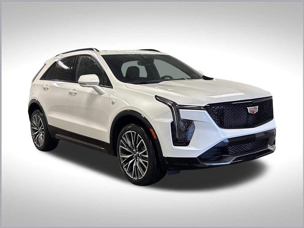 new 2025 Cadillac XT4 car, priced at $54,555