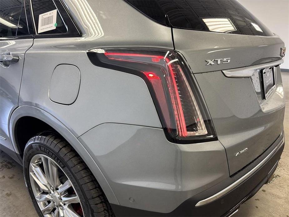 new 2025 Cadillac XT5 car, priced at $62,955