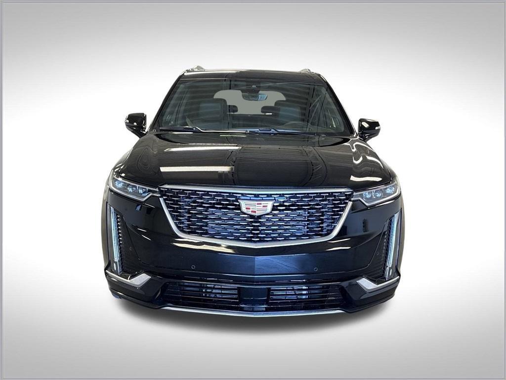 new 2025 Cadillac XT6 car, priced at $60,680