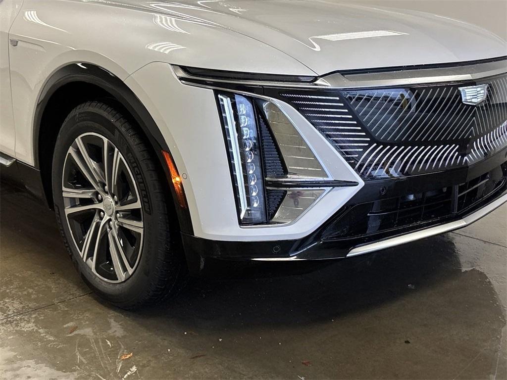 new 2025 Cadillac LYRIQ car, priced at $60,330