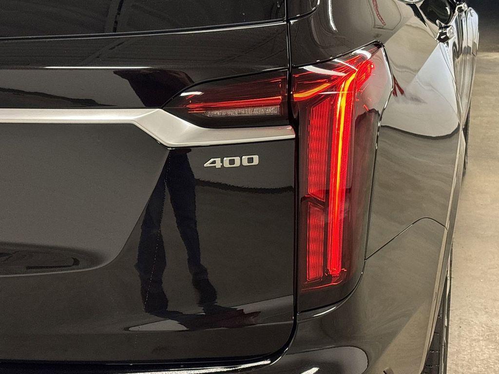 new 2025 Cadillac XT6 car, priced at $59,930
