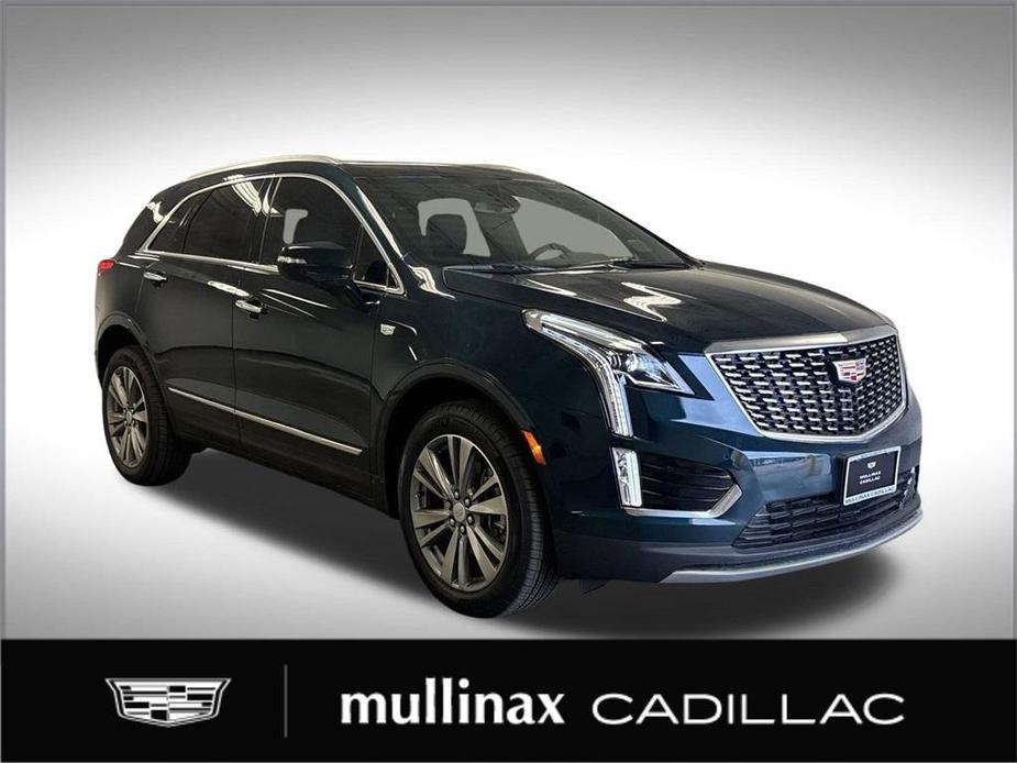 new 2025 Cadillac XT5 car, priced at $53,010