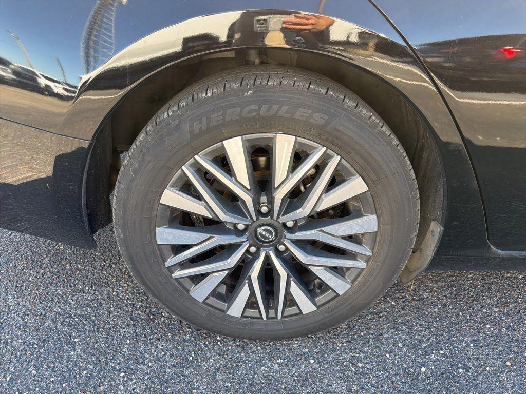 used 2024 Nissan Altima car, priced at $20,900