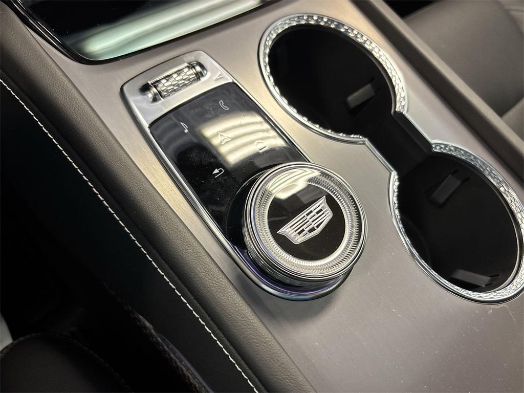 new 2026 Cadillac VISTIQ car, priced at $77,415