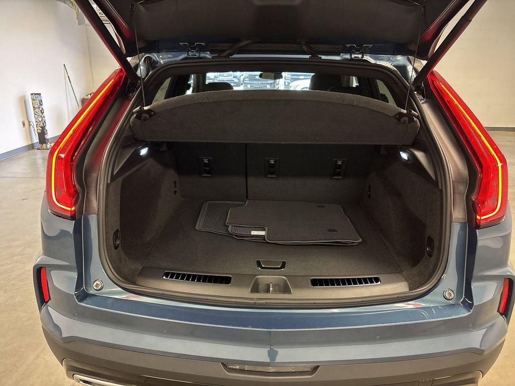 new 2025 Cadillac XT4 car, priced at $47,440