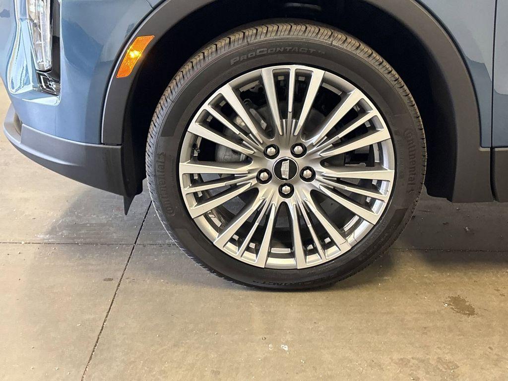 new 2025 Cadillac XT4 car, priced at $47,440