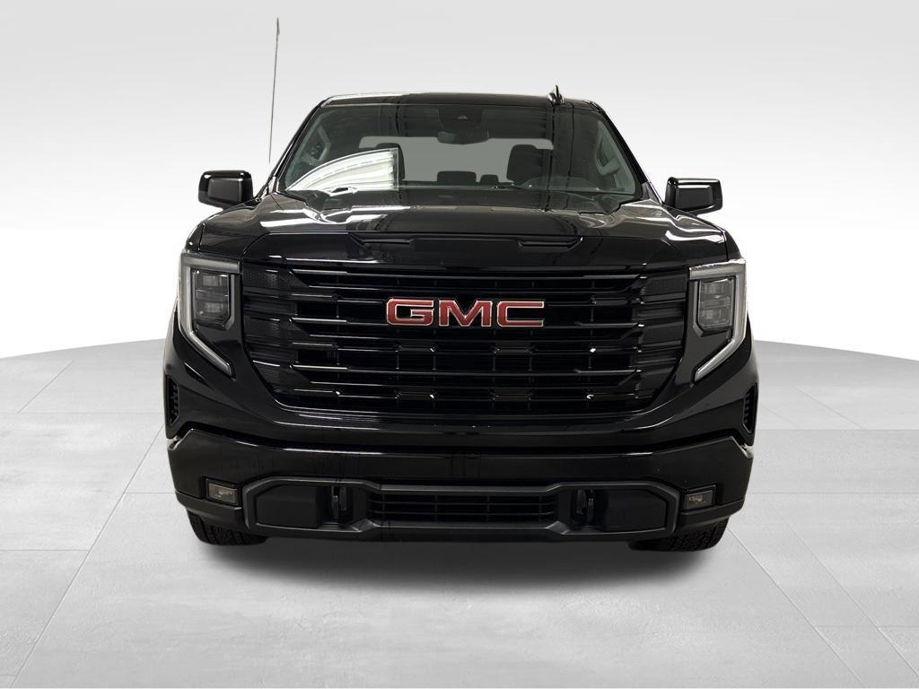 used 2022 GMC Sierra 1500 car, priced at $34,250