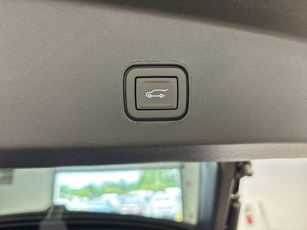 new 2024 Cadillac LYRIQ car, priced at $48,075