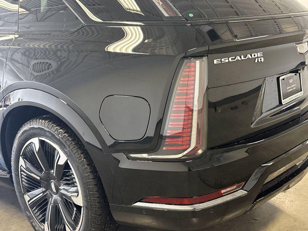 new 2025 Cadillac Escalade IQ car, priced at $147,700