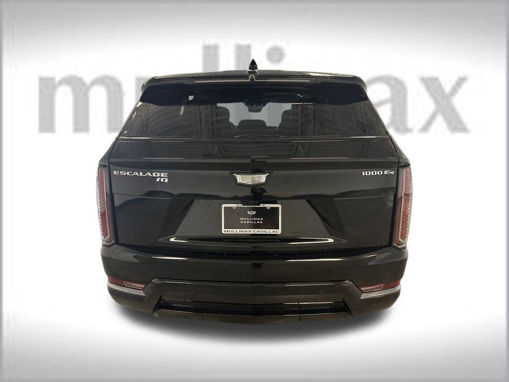 new 2025 Cadillac Escalade IQ car, priced at $147,700