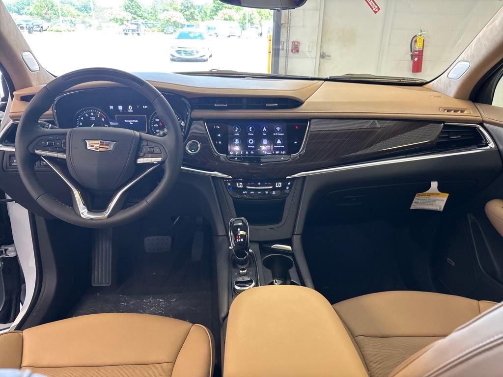 new 2025 Cadillac XT6 car, priced at $77,230