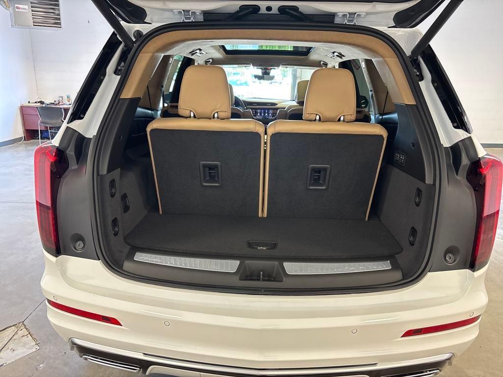 new 2025 Cadillac XT6 car, priced at $77,230