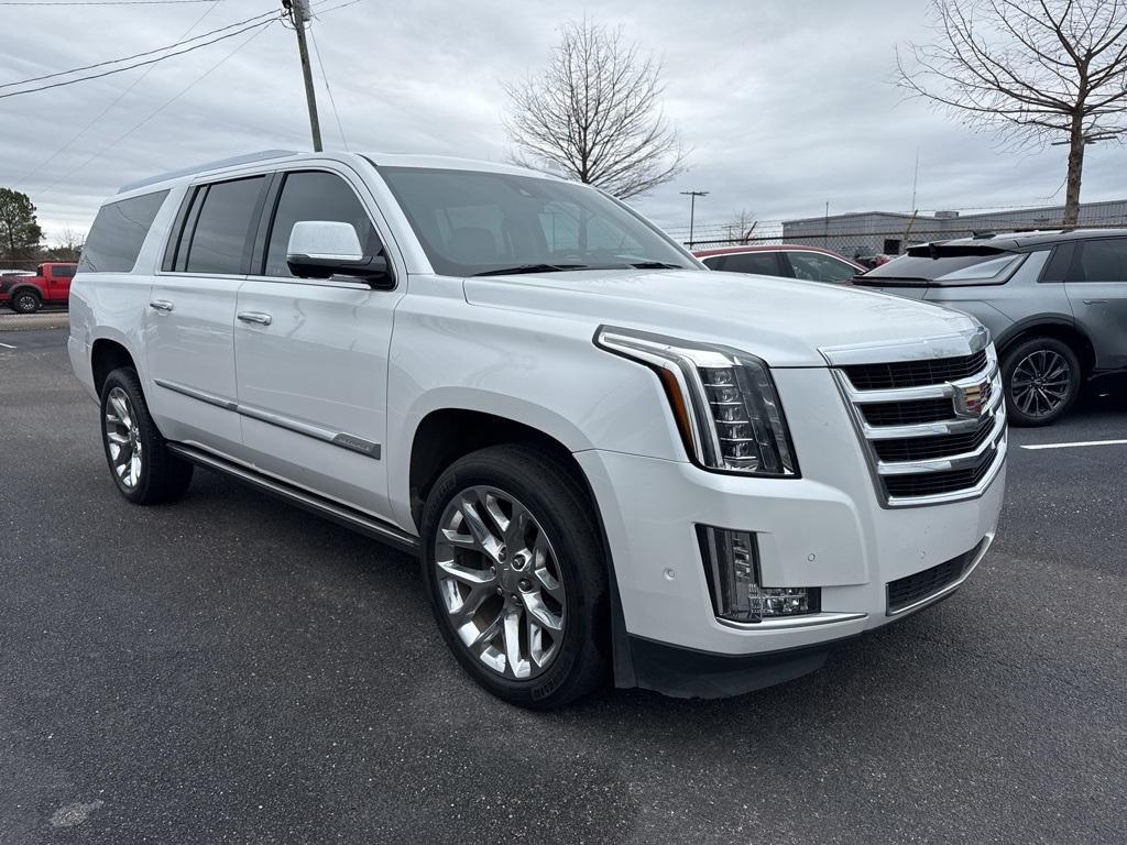 used 2020 Cadillac Escalade ESV car, priced at $36,000