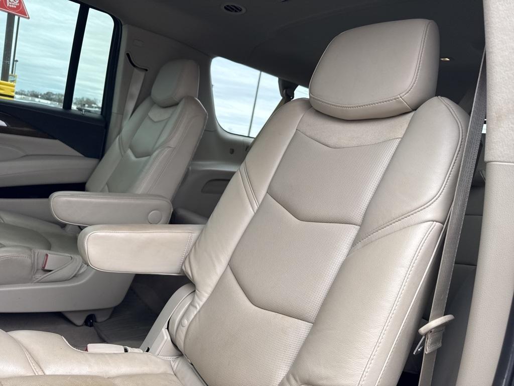 used 2020 Cadillac Escalade ESV car, priced at $36,000