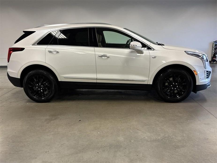 used 2021 Cadillac XT5 car, priced at $28,900