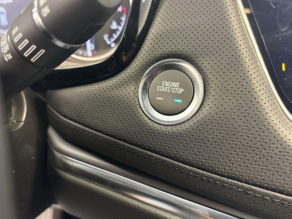 new 2025 Cadillac XT5 car, priced at $44,690