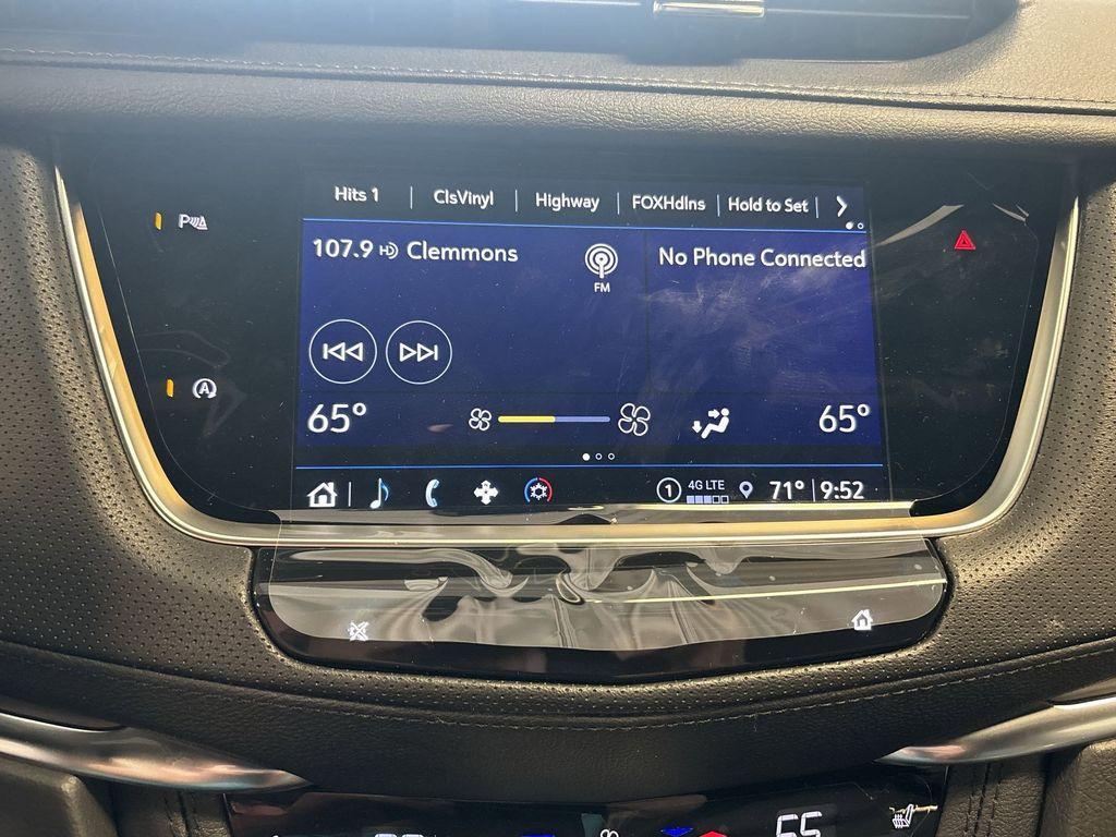new 2025 Cadillac XT5 car, priced at $44,690