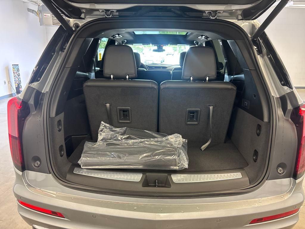 new 2025 Cadillac XT6 car, priced at $49,235
