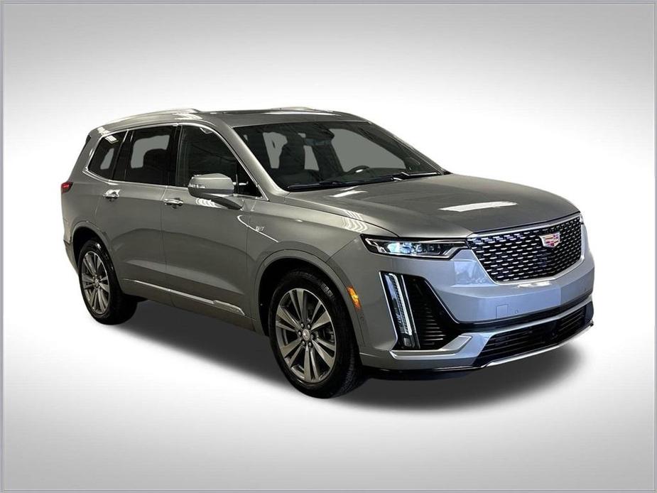 new 2025 Cadillac XT6 car, priced at $69,705