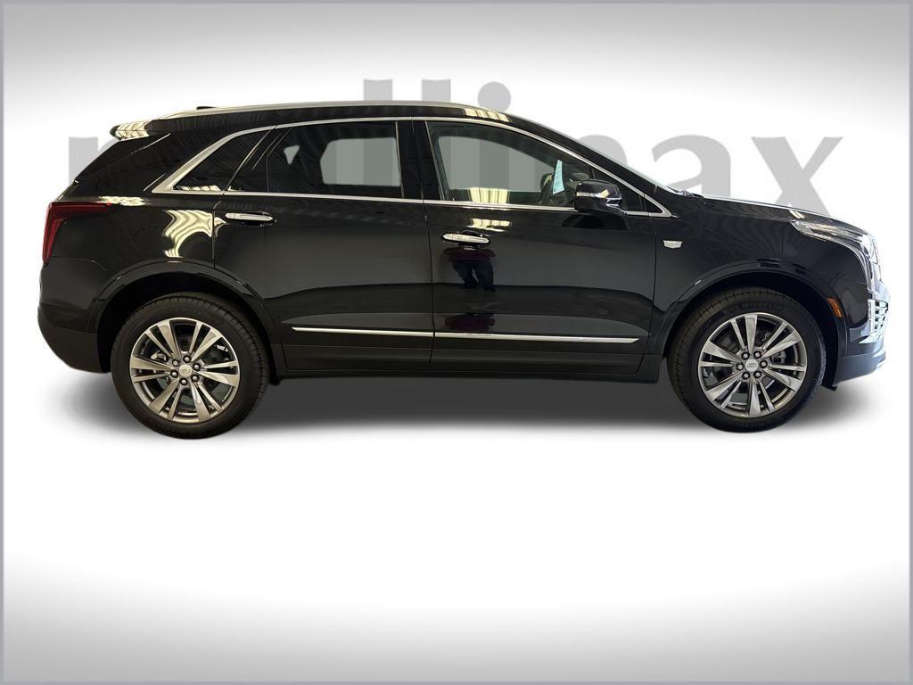 new 2025 Cadillac XT5 car, priced at $51,715