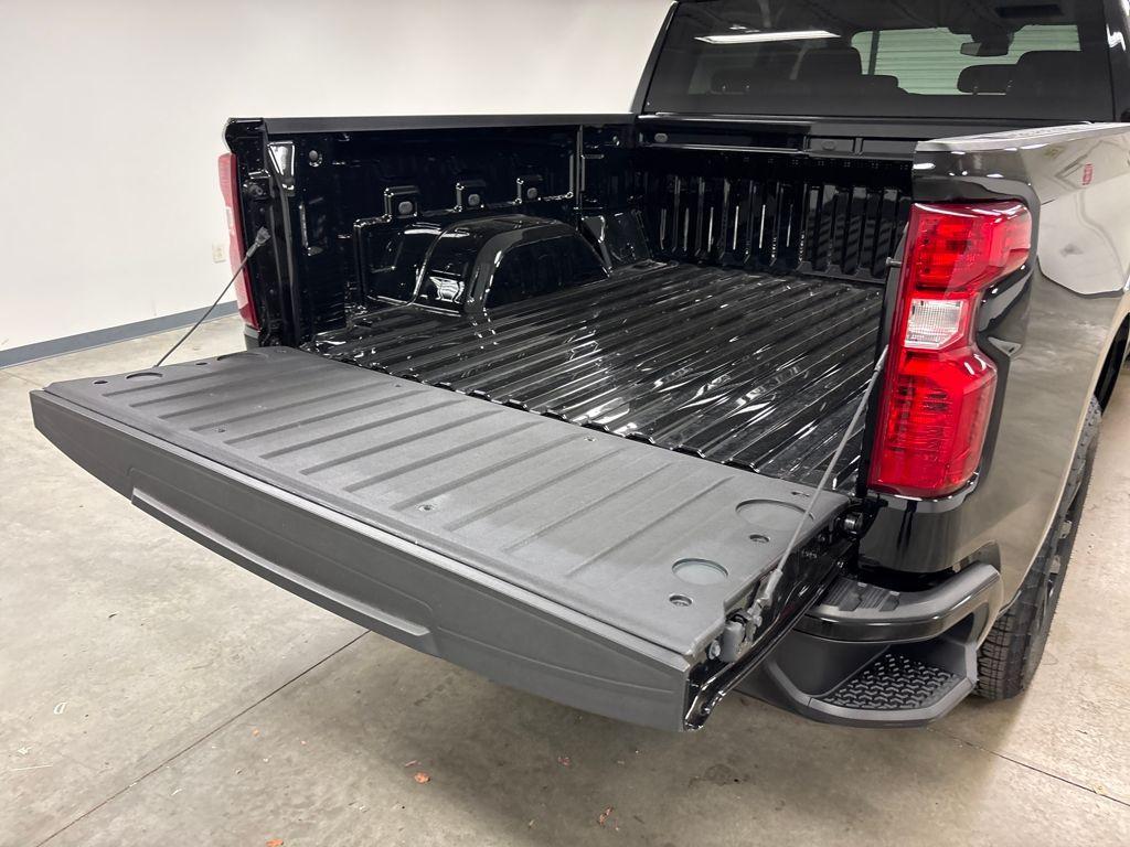 used 2025 Chevrolet Silverado 1500 car, priced at $38,900