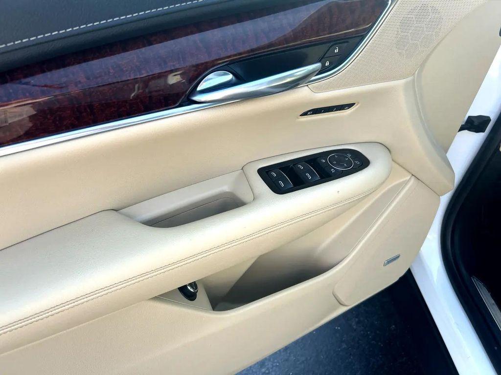used 2017 Cadillac XT5 car, priced at $19,992