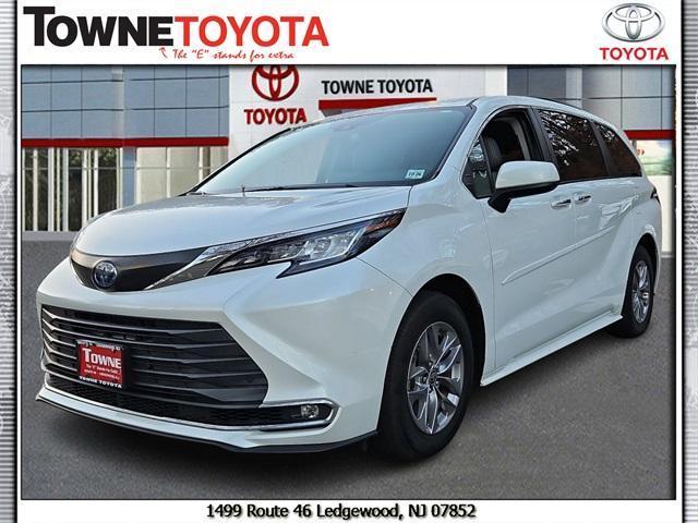 used 2022 Toyota Sienna car, priced at $39,995