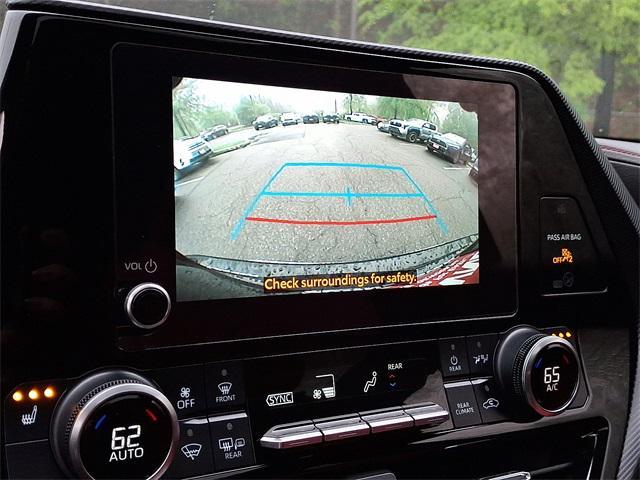 used 2023 Toyota Highlander car, priced at $42,273