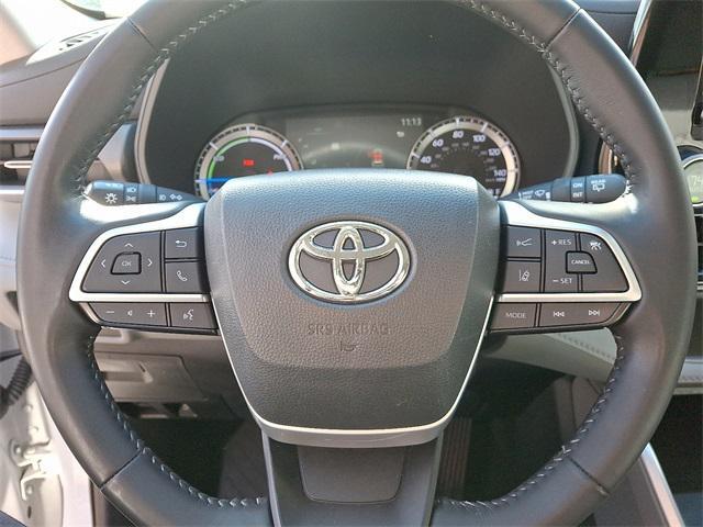 used 2023 Toyota Highlander Hybrid car, priced at $31,899