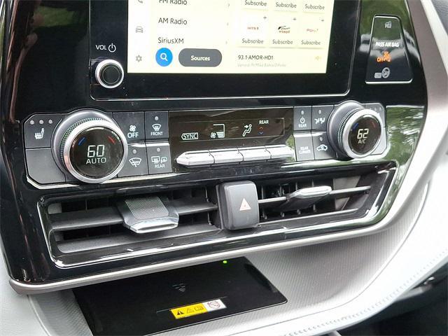 used 2024 Toyota Highlander car, priced at $43,336