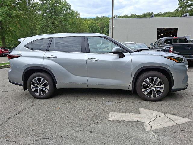 used 2024 Toyota Highlander car, priced at $43,336
