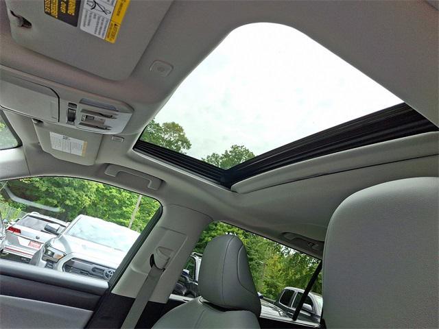 used 2024 Toyota Highlander car, priced at $43,336