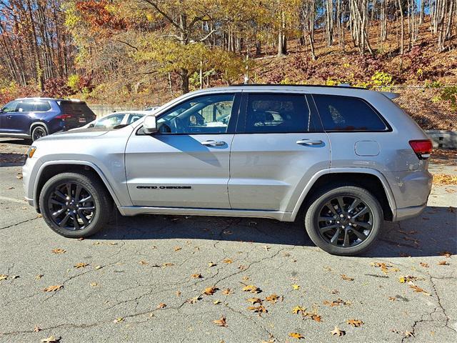 used 2020 Jeep Grand Cherokee car, priced at $21,916