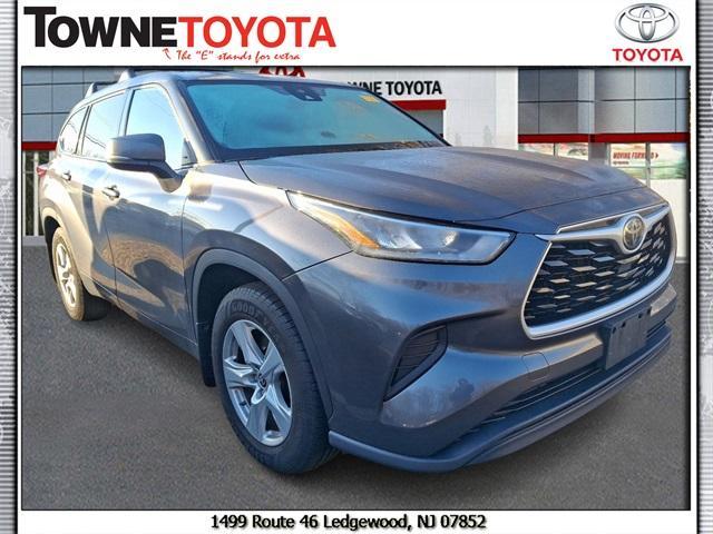 used 2020 Toyota Highlander car, priced at $24,995